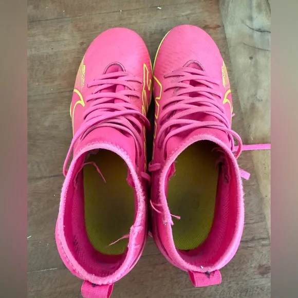 Nike Mercurial pink yellow youth soccer cleats size 6 - Picture 5 of 6